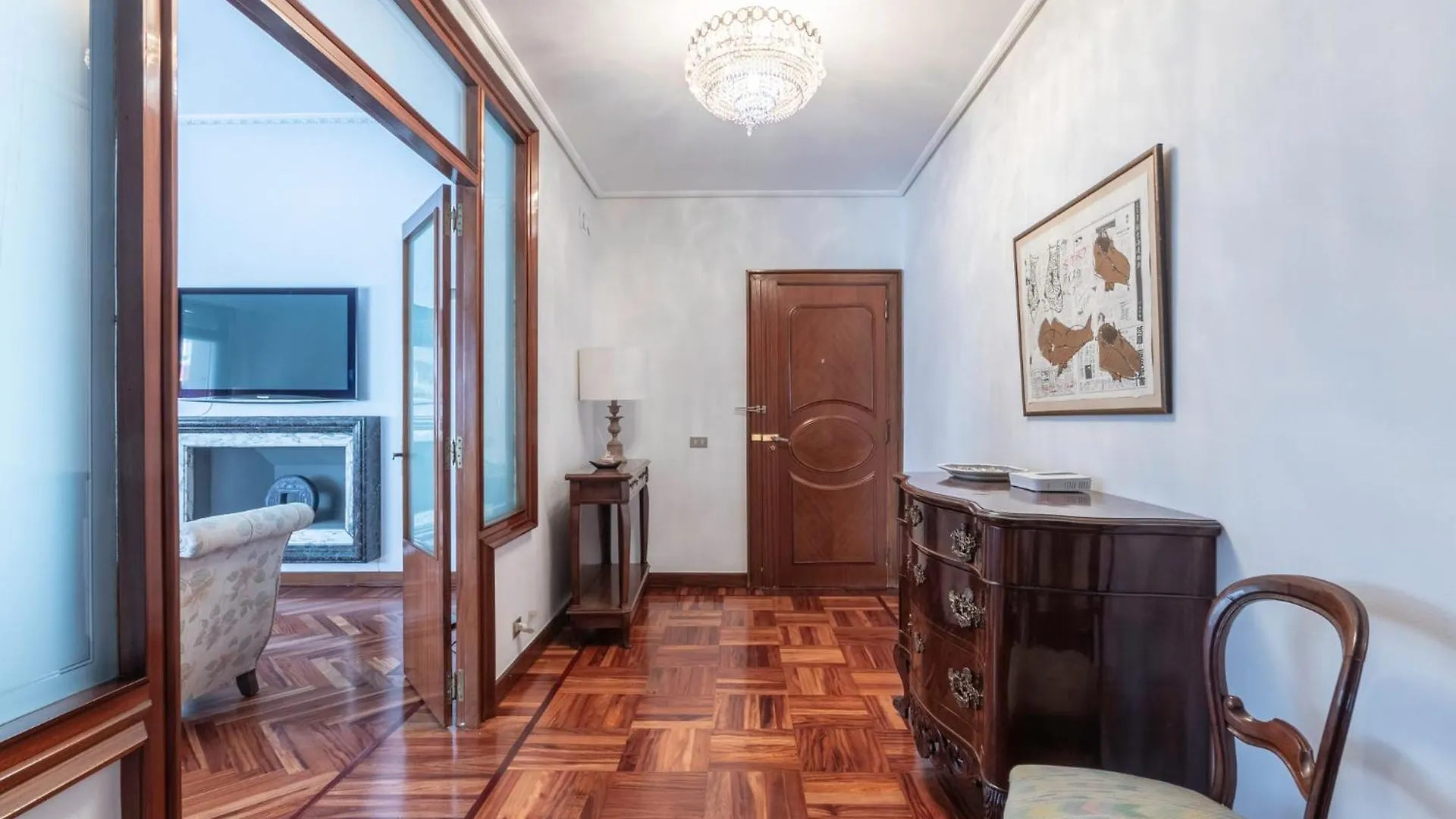 Elegancia Con Diseno Clasico Бильбао 0*,