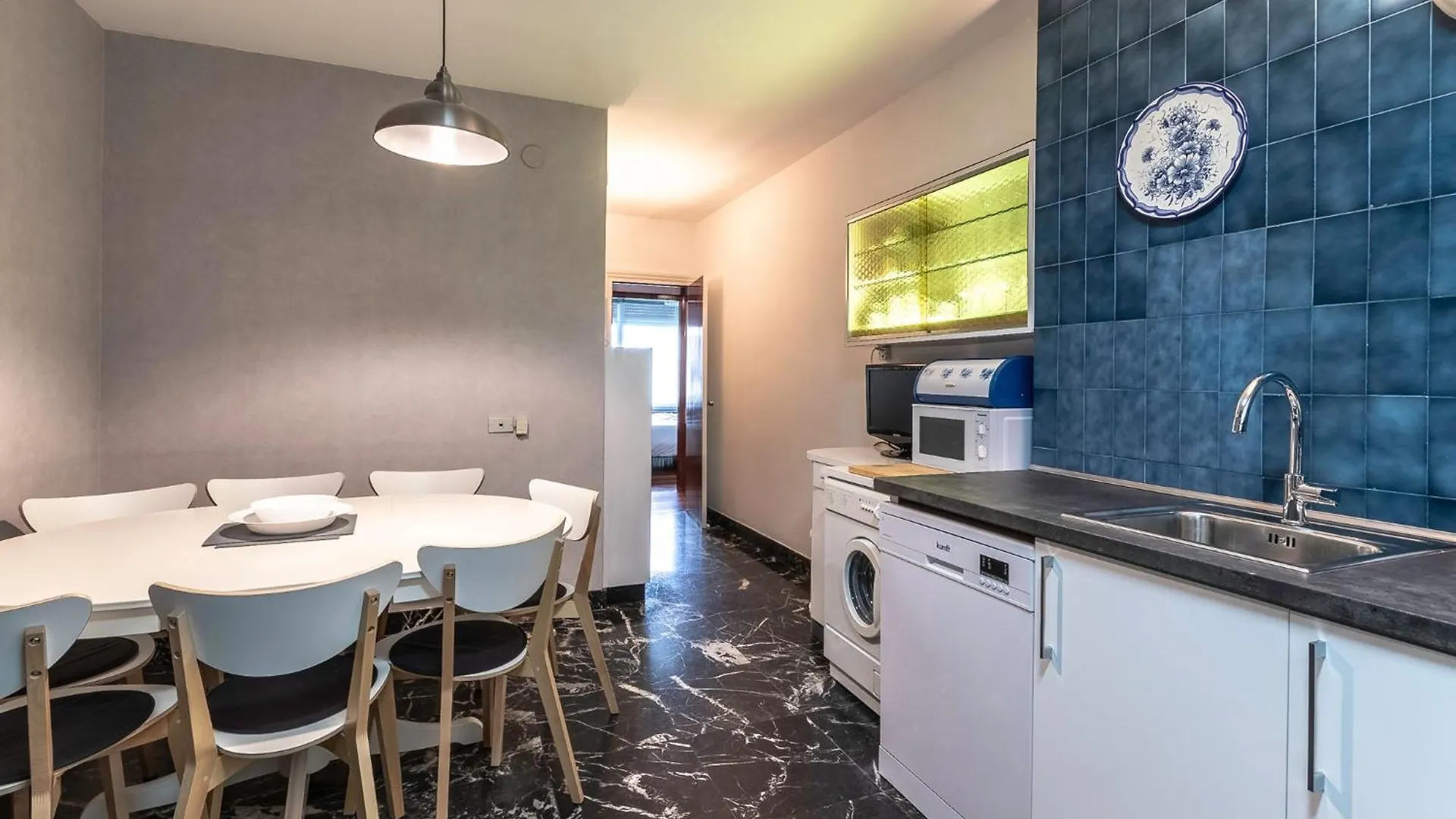 Elegancia Con Diseno Clasico Бильбао Апартаменты