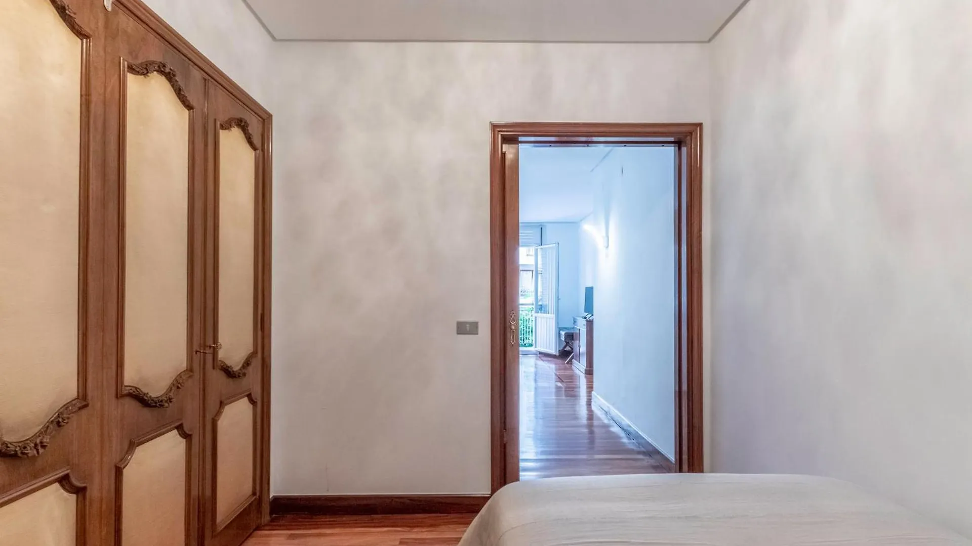Elegancia Con Diseno Clasico Бильбао Испания